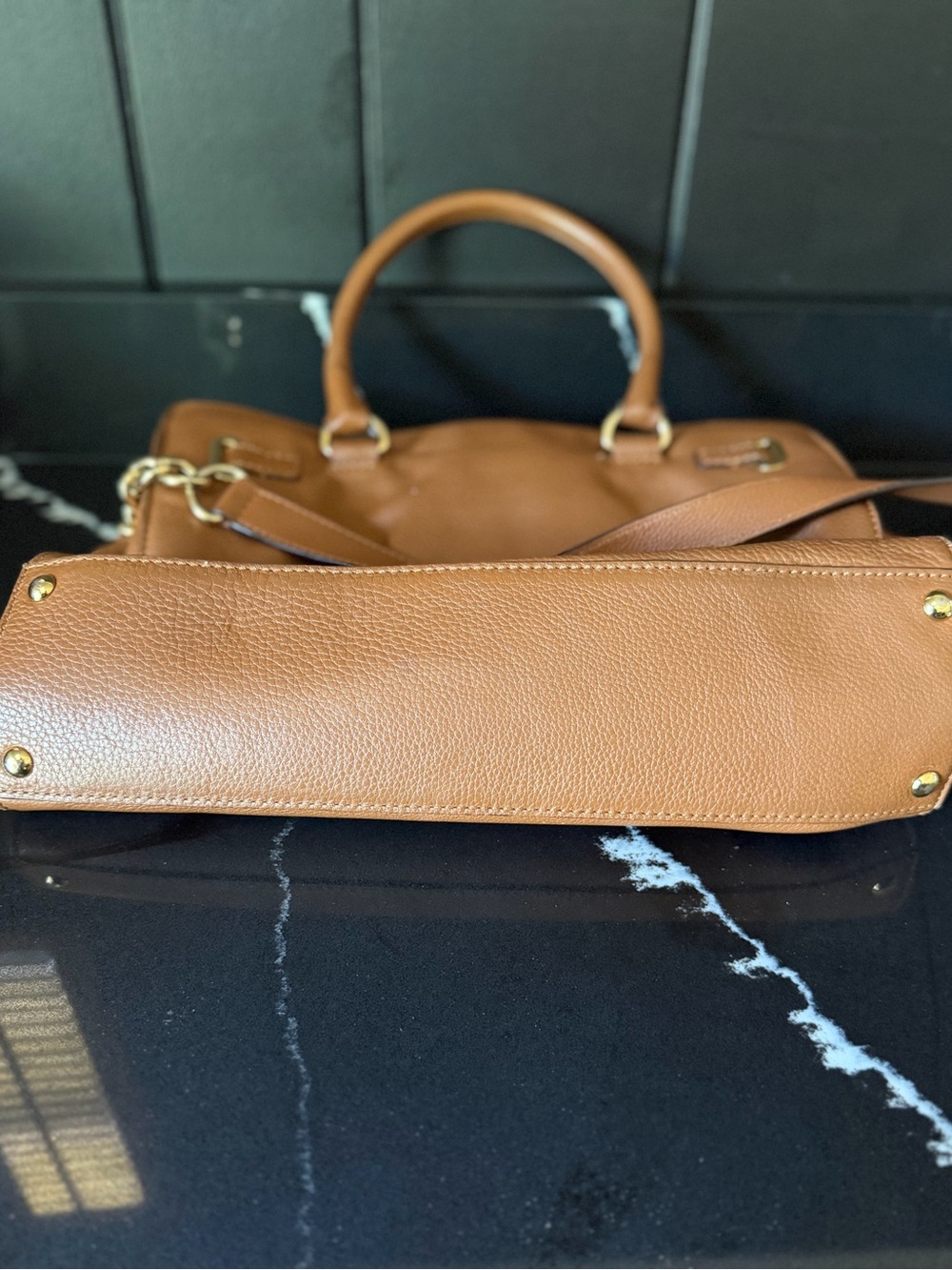 Michael Kors Hamilton East West Leather Satchel Brown - Picture 5 of 8
